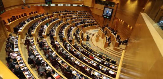 El Senado aprobó este jueves por unanimidad una resolución de apoyo a Israel y en la que se condena el "atroz" ataque que el grupo palestino Hamás perpetró contra ciudades israelíes el 7 de octubre, lo que ha sido respondido por Israel con bombardeos sobre la Franja de Gaza.