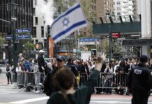 Simpatizantes de Palestina y de Israel se manifiestan (3)