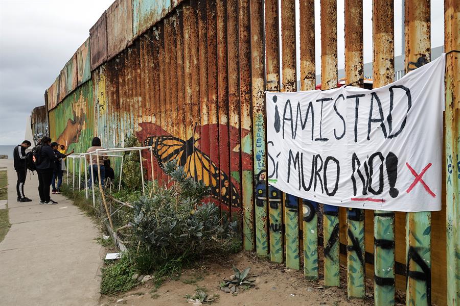 cartel en defensa del parque binacional