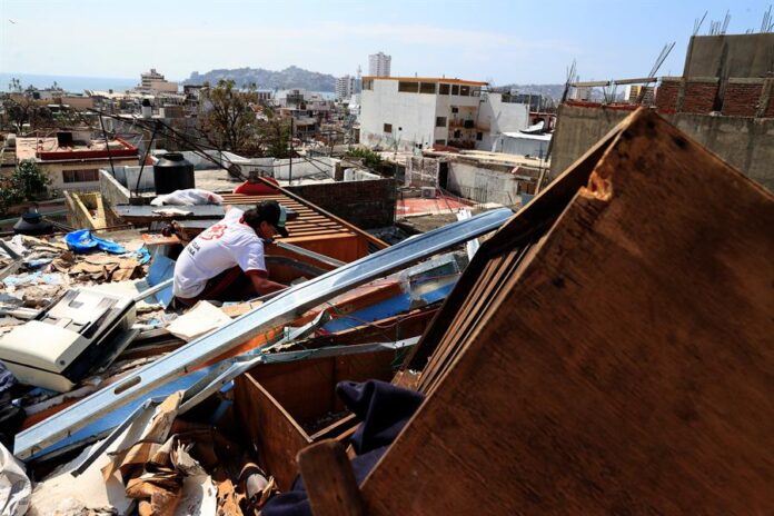 zona afectada por el paso del huracán Otis, en el balneario de Acapulco