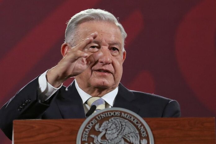 AMLO MX Andrés Manuel López Obrador.