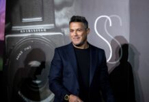 Sanz: "Estoy trabajando ya en los nuevos temas para ir sacando música a principios del año que viene y en, algún momento, poder sacar el álbum nuevo".