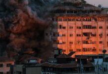 Al menos 17 muertos en el norte de Gaza en ataque israelí contra un hospital y una escuela Las fuerzas israelíes atacaron varios generadores eléctricos, entre ellos el del hospital Al Wafa, y bombardearon celdas solares de edificios residenciales.