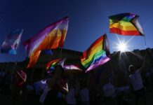Cientos de personas participan hoy en la “Rainbow run” como parte de las actividades culturales de los Gay Games (2)