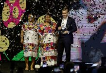 Español Dabiz Muñoz gana en México 'El Mejor cocinero del Mundo' por tercera vez en fila El chef español Dabiz Muñoz (d) recibe hoy el premio 'El Mejor Cocinero del Mundo'