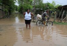 Honduras declara emergencia nacional ante los miles de afectados por las fuertes lluvias Hasta ahora, las precipitaciones dejan cerca de 33.000 personas afectadas, muchas de ellas permanecen resguardadas en albergues.
