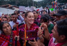La candidata presidencial Claudia Sheinbaum se reúne con indígenas del sur de México La candidata presidencial oficialista Claudia Sheinbaum se reúne hoy con indígenas maya (2)