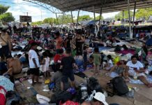 La caravana de miles de migrantes partió la semana pasada como la más grande del año desde Tapachula.