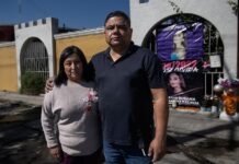 Los padres de la joven mexicana Debanhi Escobar exigen justicia este Día de Muertos Mario Escobar y Dolores Bazaldua, padres de la joven mexicana Debanhi Escobar (3)