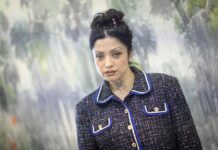 Laferte, artista multidisciplinar que ha mostrado en ocasiones su faceta de pintora y poeta, asegura que lo que no puede faltar en su obra es "la verdad con la que se abordan los temas".