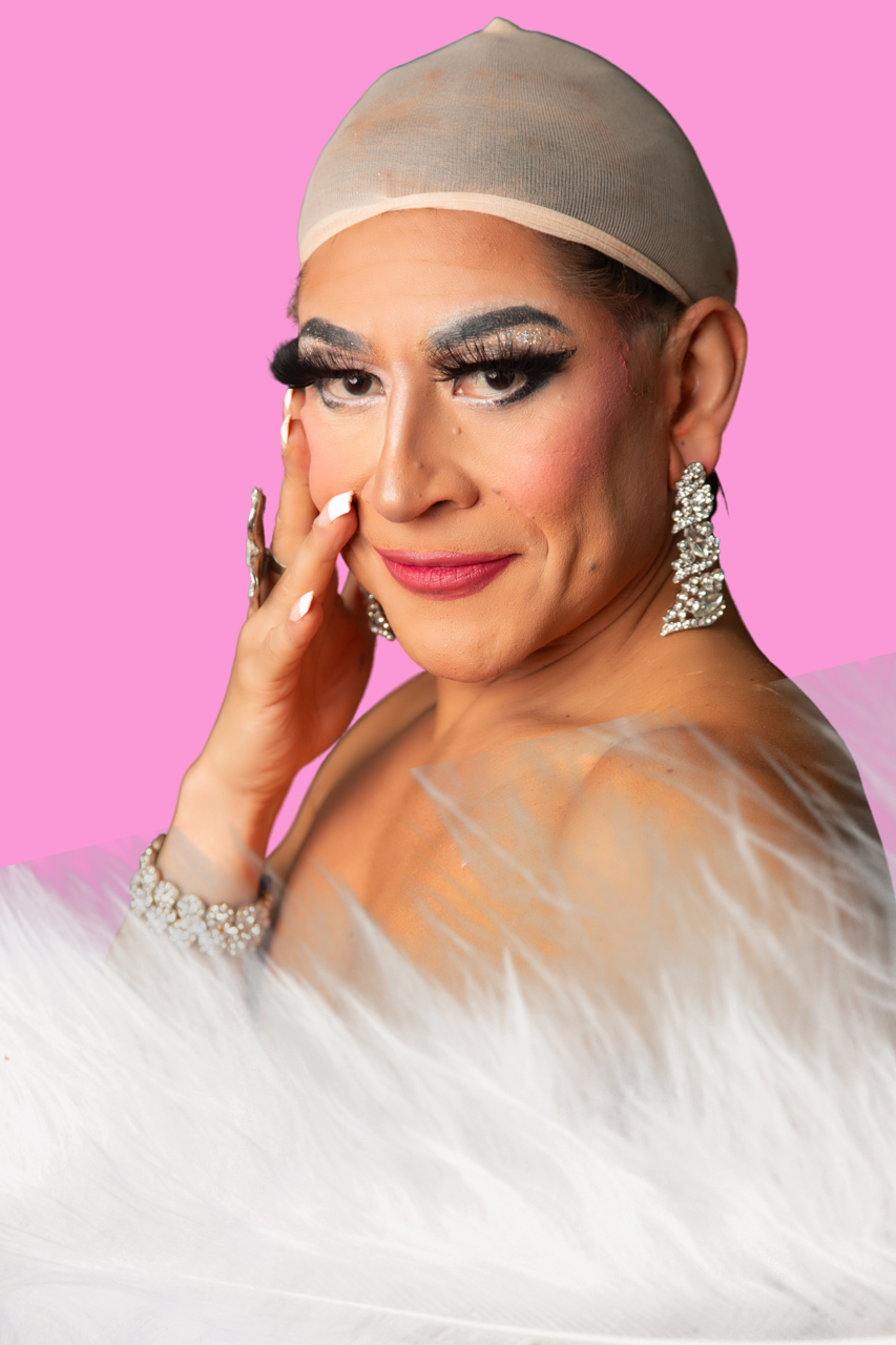 N&eacute;stor Carrillo como Jazm&iacute;n
