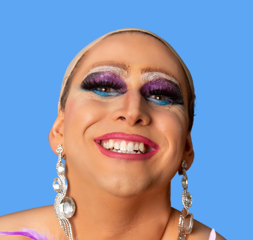 Pablo Jes&uacute;s Gatto como Violeta.