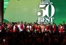 Once restaurantes mexicanos elegidos entre los mejores 50 de América Latina Participantes posan durante la premiación de los Latin America´s 50 best restaurants 2023