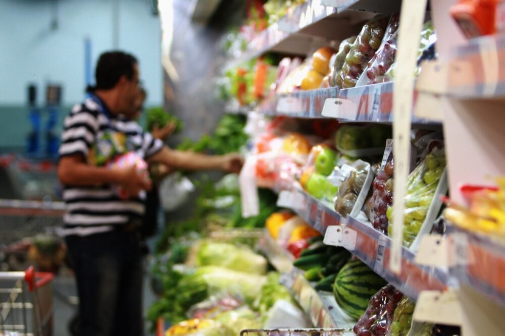Los precios de la comida tambi&eacute;n han aumentado en Nueva York. En 2023, el &iacute;ndice de precios al consumidor de la comida aument&oacute; un 7.8%.