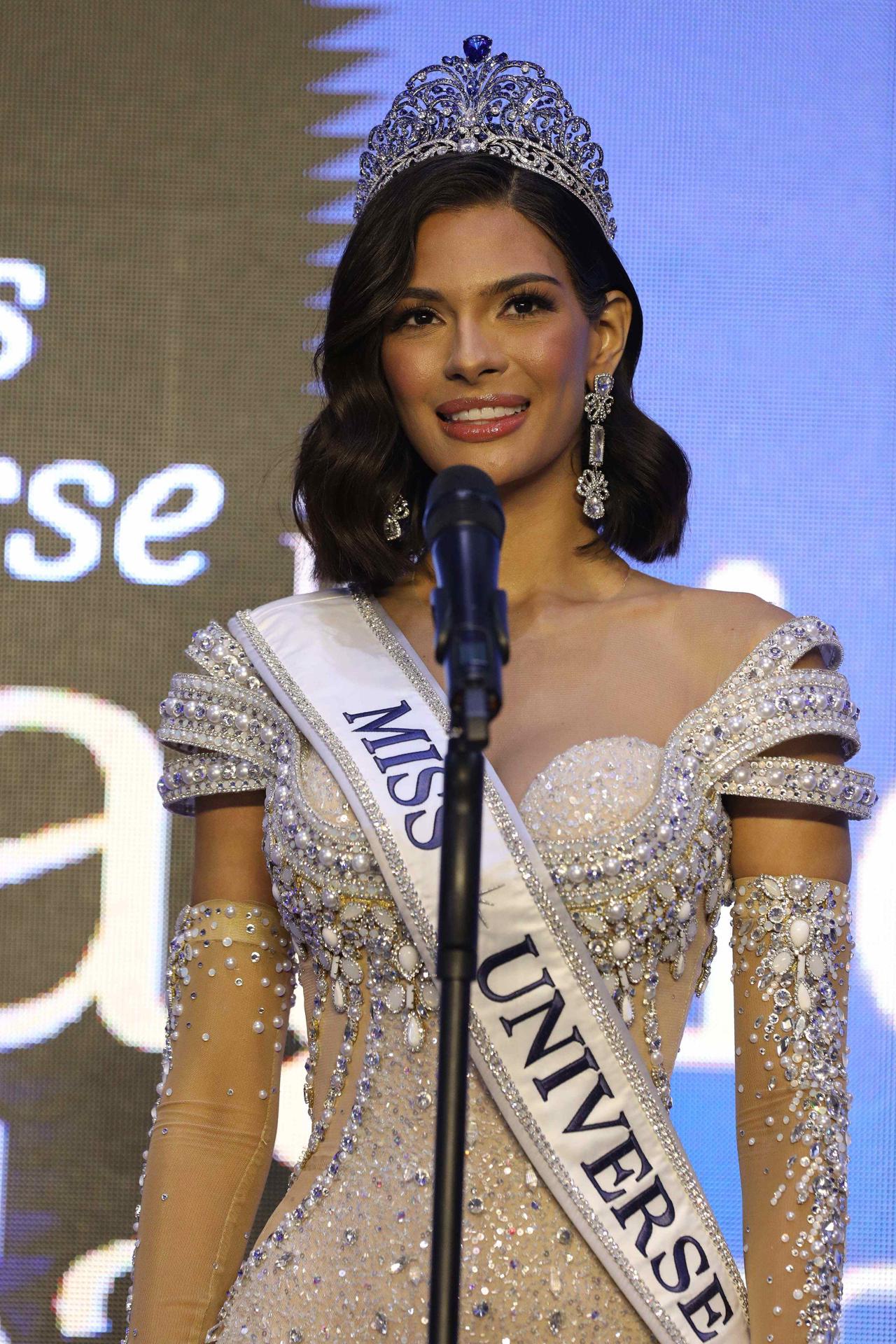 La representante de Nicaragua, Sheynnis Palacios, se convirti&oacute; la noche de este s&aacute;bado en la primera centroamericana en ganar el concurso Miss Universo en su edici&oacute;n 72, celebrado en El Salvador.
