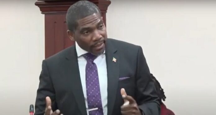 Primer ministro de San Cristóbal y Nieves, Terrance Drew.