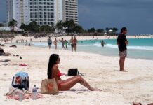 Inversión Extranjera Turística en México suma 2.276 millones de dólares hasta septiembre Turistas