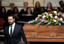 Presidentes y primeras damas despiden a Rosalynn Carter con cariño, música y mariposas