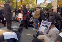 Inmigrantes "duermen" frente a residencia oficial del alcalde de Nueva York