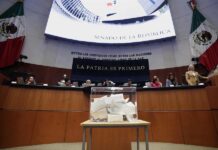 urna de votación para designar al aspirante a cargo de ministra de la Suprema Corte de Justicia de la Nación, hoy, en la Cámara Alta de la Ciudad de México