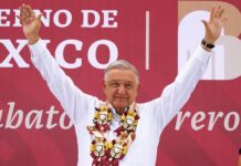 López Obrador llama a combatir “entre todos” el problema de la extorsión en México Las declaraciones de López Obrador se producen unas horas después del enfrentamiento entre presuntos criminales y pobladores en Texcaltitlán, Estado de México, que dejó 14 personas muertas.