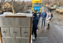 Envío de un convoy de ayuda humanitaria de la ONU a zonas cercanas a Soledar, Ucrania.