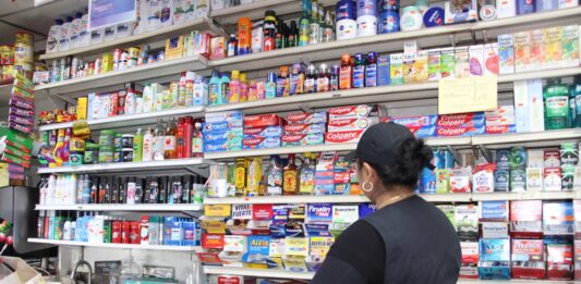 Los empleados y administradores de las bodegas de Nueva York se enfrentan diariamente a innumerables peligros que van desde robos menores, robos de mercadería de todo tipo, asaltos a mano armada con armas blancas y de fuego, sin que existan protecciones directas de las autoridades.