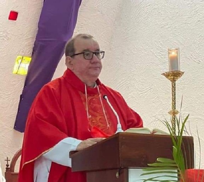 Carlos Áviles. Carlos Áviles.