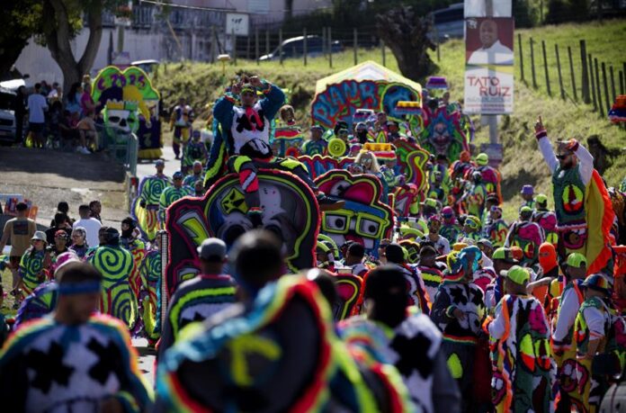 Comparsas Festival PR Comparsas participan en el Festival de Máscaras en las calles de Hatillo, Puerto Rico.