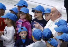 El papa pide a los mexicanos ayudar las víctimas en Acapulco y a personas discapacitadas El papa Francisco