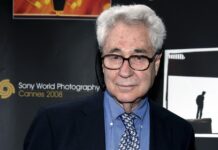 Murió Elliot Erwitt, fotógrafo de Magnum que ganó notoriedad por sus retratos de perros