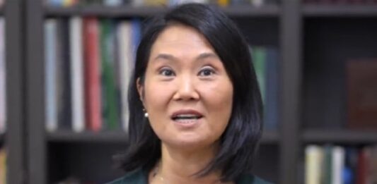 "Estamos a la espera, con mucha fe, confiamos que en los próximos días, o en las próximas horas, mi padre finalmente pueda estar en libertad", dijo Keiko Fujimori.