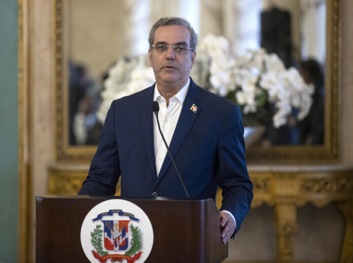El oficialismo dominicano celebra primarias con el presidente Abinader como favorito