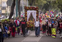 Payasos mexicanos peregrinan a Basílica para celebrar y agradecer a la Virgen de Guadalupe Payasos participan hoy en la XXXI peregrinación anual a la Basílica de Guadalupe (3)