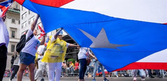 De acuerdo con el informe, la cantidad de puertorriqueños que emigraron al país norteamericano en esos años se estimó en cerca de 55.000 y 43.000 personas, respectivamente.