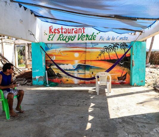 Hoteles de la zona solían ser los más abarrotados por los cientos de turistas que visitan el puerto, las playas de la Costera eran las más abarrotadas.