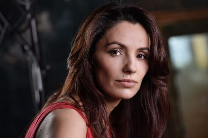 Romina Peniche ha estado uniendo sus pasiones diversas como artista a través de los años. Foto por Bjoern Kommerell.