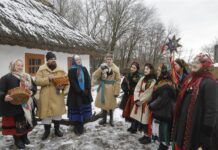 Ucranianos celebran Navidad el 25 de diciembre (1)