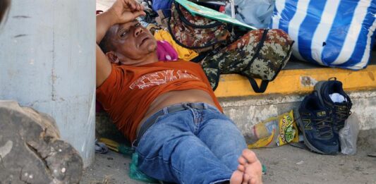 migrante de la caravana camino a EE.UU.