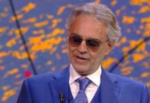 Bocelli dio el salto a la fama al ganar el Festival de Música de San Remo en 1994, cuando comenzó su carrera clásica, interpretando óperas como Manon Lescaut, Turandot y Aida.