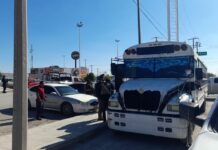 Autoridades rescatan a los 31 migrantes secuestrados en la frontera norte de México Tras el rescate, las autoridades mexicanas no aclararon qué grupo criminal estuvo detrás del plagio ni el motivo, pero Ramírez Cuevas aseveró que los migrantes "ya están en manos de las autoridades y se les hace la revisión médica correspondiente".