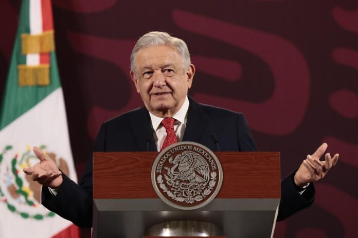 López Obrador había informado, sin mayores detalles, que este día viajarían a Washington integrantes del gabinete de Seguridad.