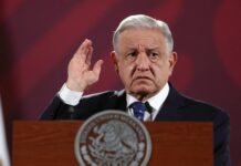 El presidente de México confirma el secuestro de 31 migrantes en la frontera con EE.UU. López Obrador afirmó que la Secretaría de Seguridad Pública y Ciudadana del Gobierno federal está investigando el caso, pero que aún se desconoce qué grupo realizó el secuestro y por qué motivo.