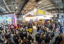 Ambiente general este domingo en la Feria Internacional de Turismo FITUR (2)