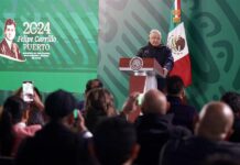 López Obrador se reunirá con una delegación de congresistas de Texas El mandatario expuso su optimismo por dialogar con los legisladores texanos pues representan a la comunidad mexicana en ese estado, aunque no ahondó sobre los temas que abordará en su encuentro.
