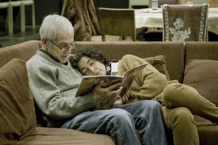 Augusto Góngora y Paulina Urrutia en un fotograma de 'La memoria infinita', dirigida por Maite Alberdi.