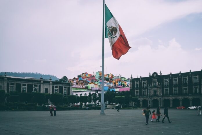 Economía.- El Banco de Desarrollo de América Latina (CAF) cierra en México una emisión de 60 millones de euros México y Estados Unidos alcanzaron una decena de acuerdos, en concreto, se trata de asuntos relacionados con la migración y las políticas sobre el tema, así como la lucha contra la trata y tráfico de personas.