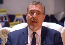 Arévalo de León: "La tarea no va a a ser simple, pero hoy estamos ante un gabinete histórico que dio ese paso al frente: son siete mujeres y siete hombres que van a componer con mucho compromiso este primer gabinete paritario en la historia del país".