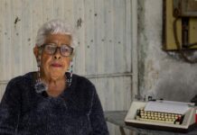 Doña Chayito, la mexicana de 80 años que es la última escribana del estado de Querétaro La señora María del Rosario Elizondo.