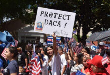 DACA, un programa iniciado en la Administración presidencial de Barack Obama en 2012, protege de la deportación a inmigrantes.